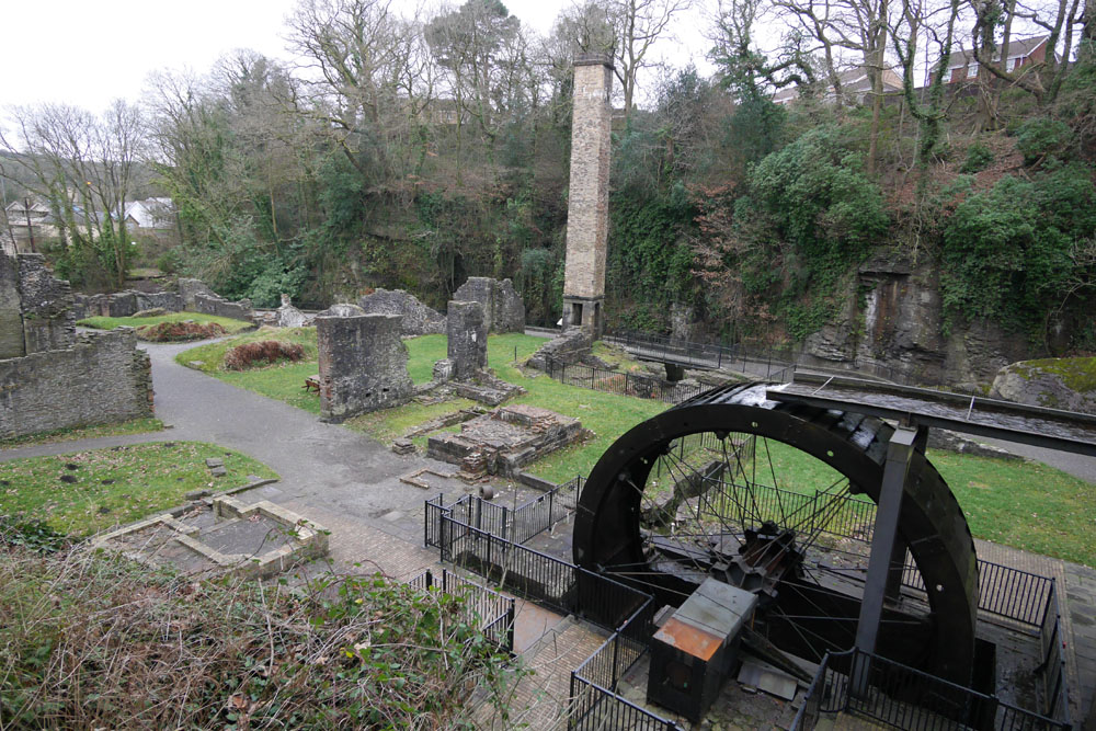  Wheel and Building remains